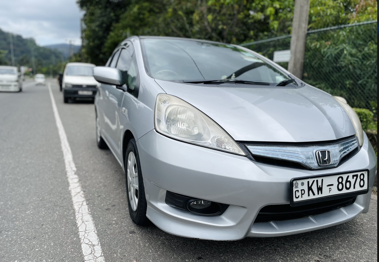 Comfortable Sedan for Sri Lanka Tour